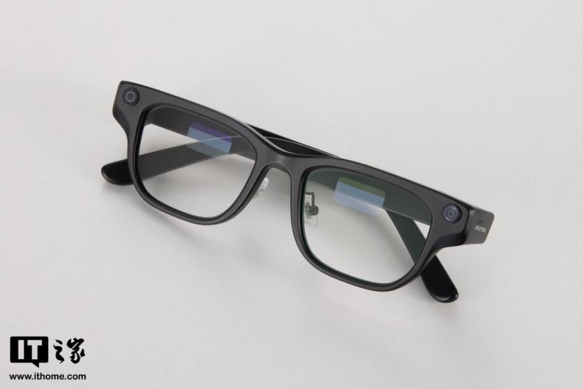 iFLYTEK AI Glasses Hands-On: Lightweight and Comfortable with a Refined Business Style