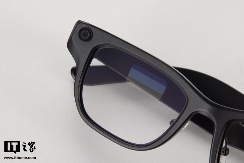 iFLYTEK AI Glasses Hands-On: Lightweight and Comfortable with a Refined Business Style